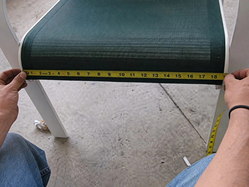 How to measure the bottom width of a sling
