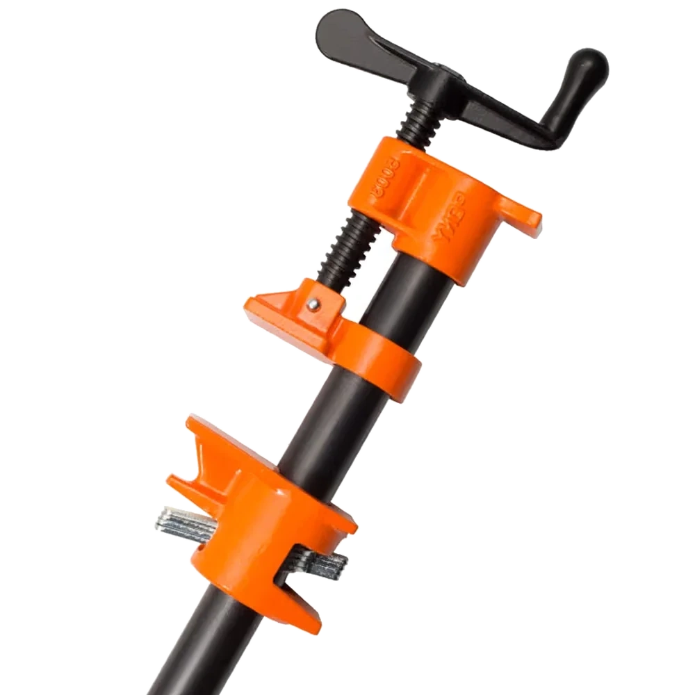 Bar Clamp used as a spreader tool